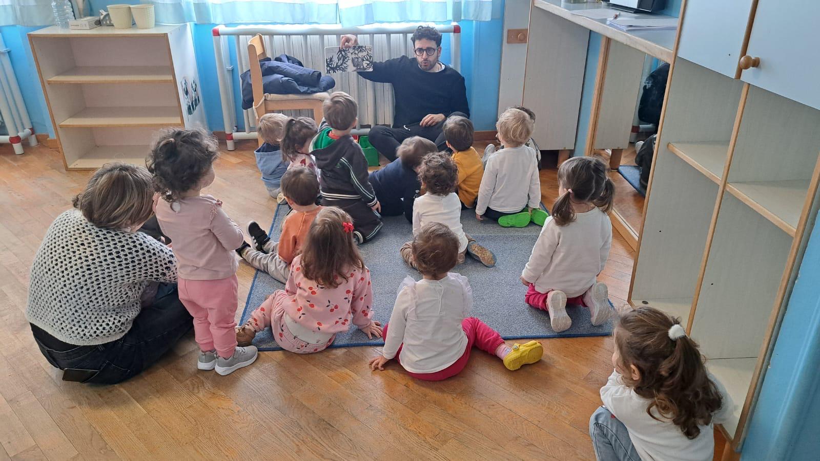 Laboratorio con bambini al nido